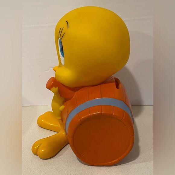 Tweety Bird Barrel Piggy Bank (1997) - Picture 3 of 7